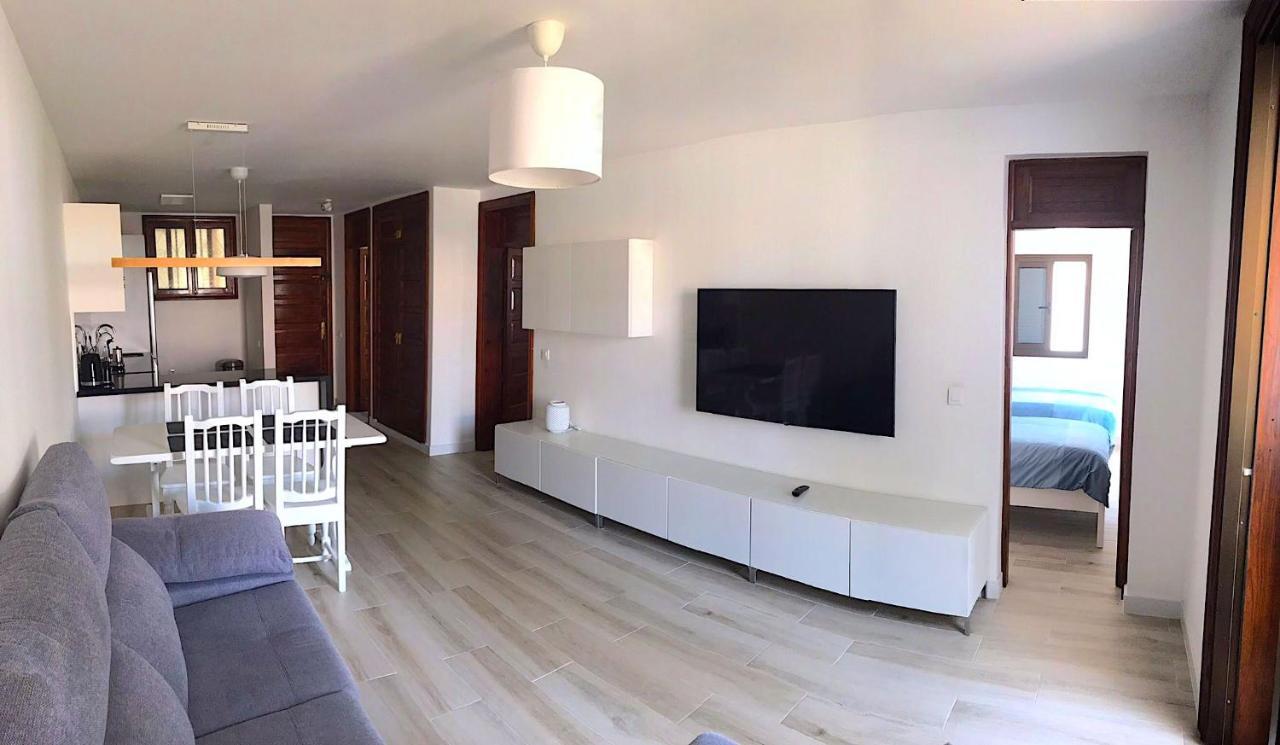 Parque Santiago I - 2 Bedroom - 1 Bathroom - Open Plan Living - Kitchen Area - Extra Large Balcony - First Floor Apartment ปลายาเดลาสอเมริกาส ภายนอก รูปภาพ