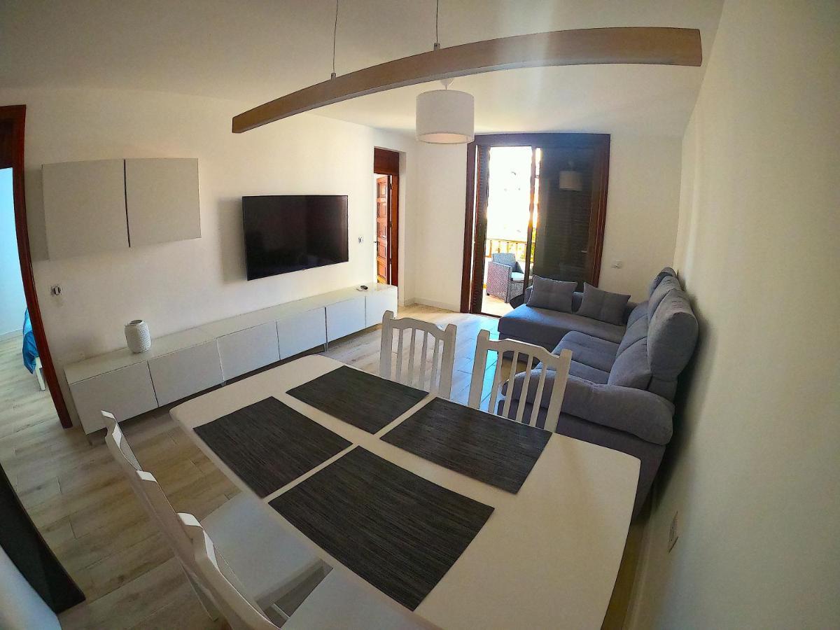 Parque Santiago I - 2 Bedroom - 1 Bathroom - Open Plan Living - Kitchen Area - Extra Large Balcony - First Floor Apartment ปลายาเดลาสอเมริกาส ภายนอก รูปภาพ